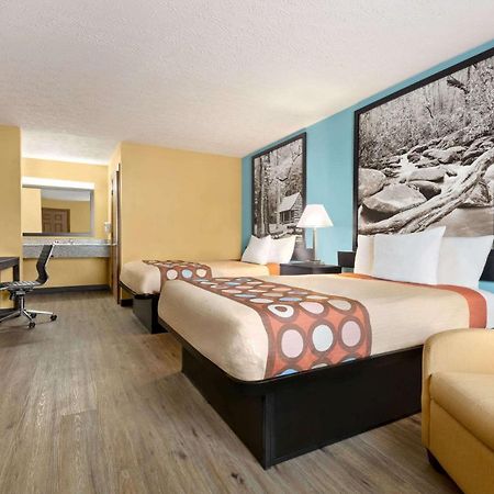 Super 8 By Wyndham Whites Creek/ Nashville Nw Area Dış mekan fotoğraf