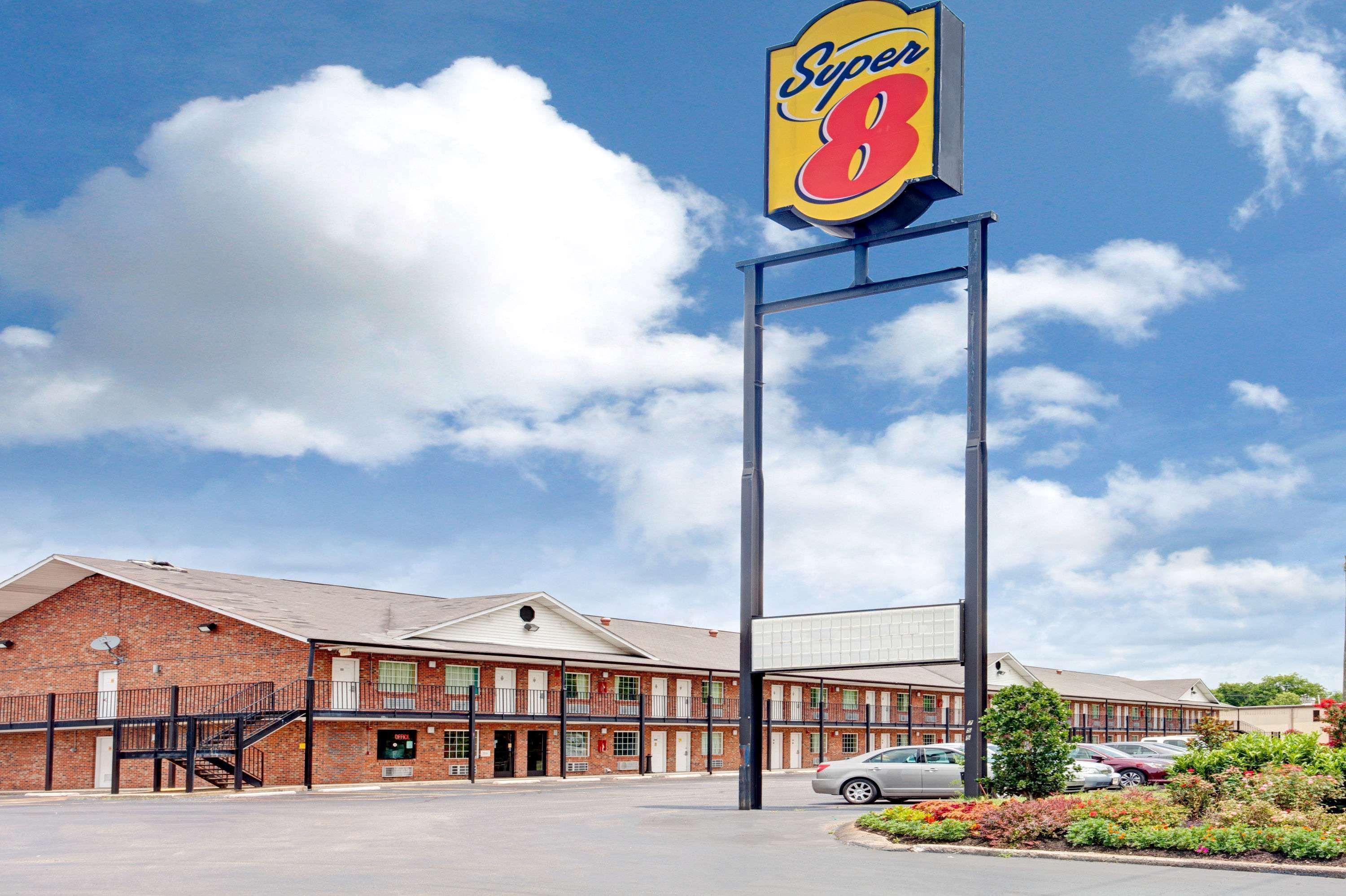 Super 8 By Wyndham Whites Creek/ Nashville Nw Area Dış mekan fotoğraf